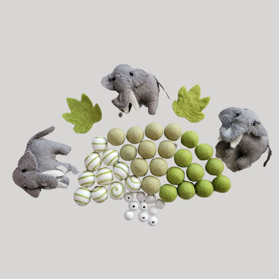 elephants and jungle decor in the jungle all the way garland kit